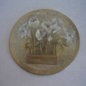 Design Imports International Tan Round Plastic Basket of Flowers Trivet 8in.R NW